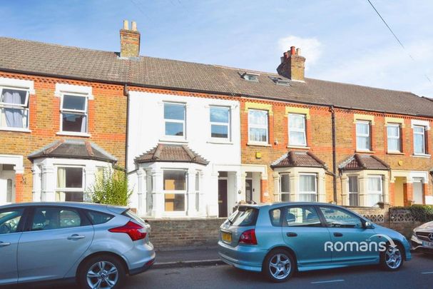 4 bedroom terraced house to rent - Photo 1