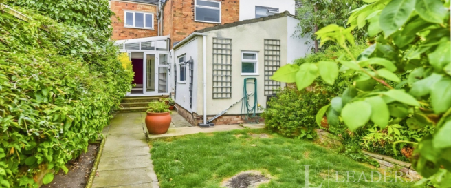 3 bedroom terraced house to rent - Photo 1
