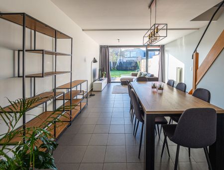 Gezellige gerenoveerde woning met tuintje - Photo 3