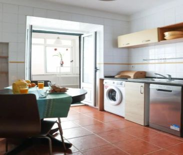 3-bedroom apartment for rent in Lisbon, perfect for professionals and families - Photo 3