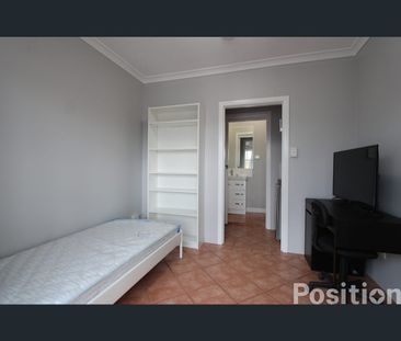 9B/166 Given Terrace Terrace, Paddington, Qld 4064 - Photo 3