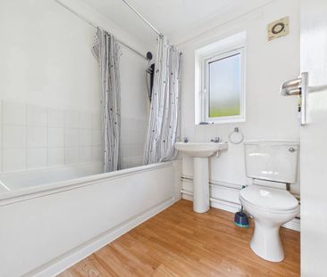 Burgess Place, Martlesham Heath, Ipswich, IP5 3QZ - Photo 6