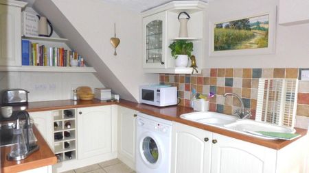 2 bedroom cottage to rent - Photo 3