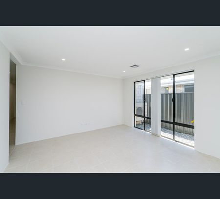 35 Jerdacuttup Loop, Brabham, WA 6055 - Photo 2