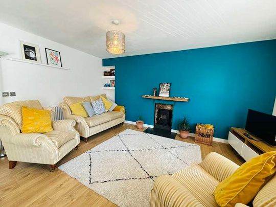 St. Dominic Street, Penzance, TR18 - Photo 1