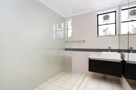 1/26-34 McElhone Street, Woolloomooloo - Photo 3