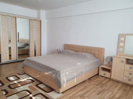 Inchiriez apartament 3 CAMERE, pe str. Sondelor, zona 9 Mai - Fotografie 5