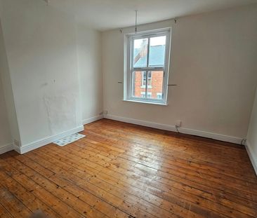 End of terrace house to rent on - Photo 2