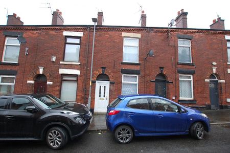2 bedroom terraced house to rent - Photo 2