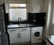 3 bed Semi-Detached - To Let - Photo 4