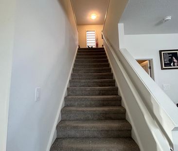 For Lease - 1520 Twilite Boulevard, London North, Ontario - Photo 1