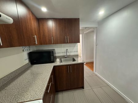 For Lease - 24 Grand River Court Unit# LOWER ON, Brampton, Ontario - Photo 4