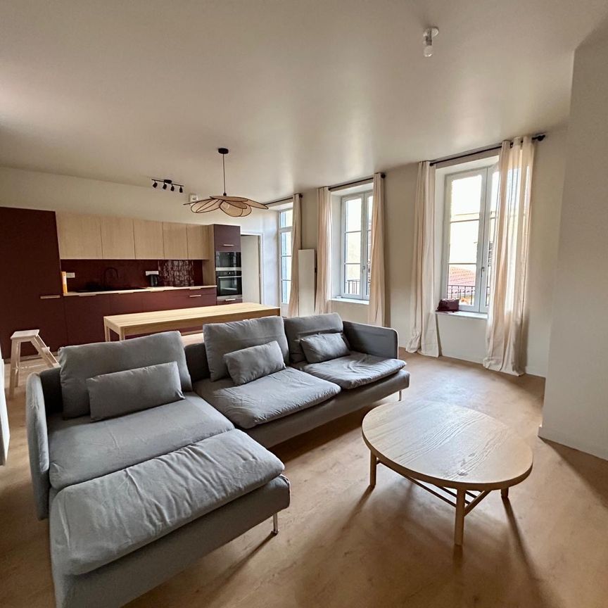 Au coeur du plateau central, découvrez ce superbe T3 meublé - Photo 1