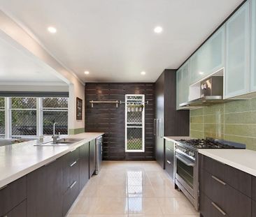 Great Family Home In Perfect Location! - Photo 3