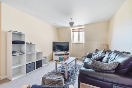 2 bedroom flat to rent - Photo 2