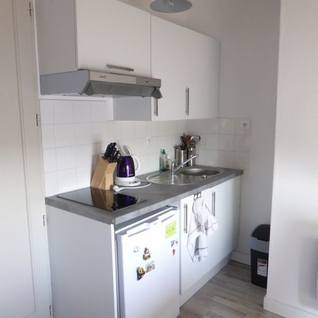 Location Appartement 1 pièce 15m² POITIERS 86000 - Photo 3