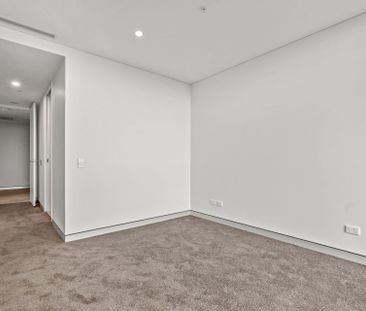 As new luxury apartment in Point Frederick - Photo 4