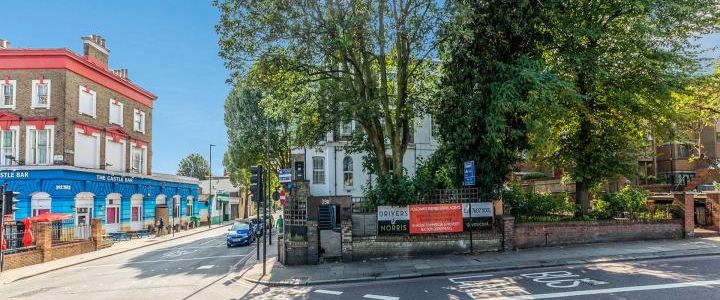 Newly refurbished split level 3 bedroom on the borders of Camden & Holloway - Photo 1