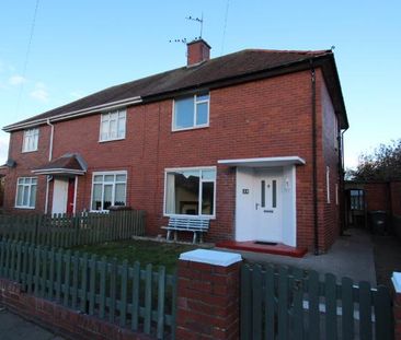 2 bedroom semi-detached house to rent - Photo 4