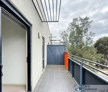 Convenient, Comfortable & Close to Everything - Photo 4