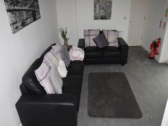 4 bedroom house to rent - Photo 1