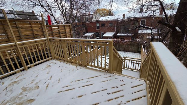 For Lease - 1047 Davenport Road Unit# Main, Toronto, Ontario - Photo 1