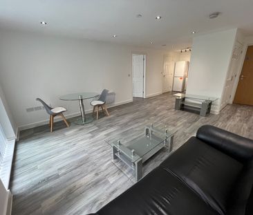 1 Bed Flat, Orange Grove House, M14 - Photo 3