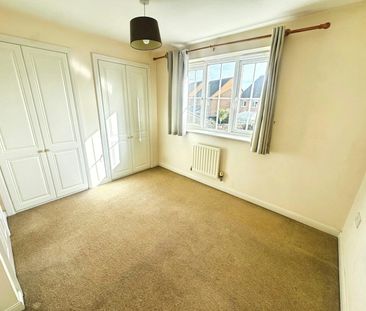 Detached house to rent on - Photo 4