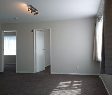 With 5 minutes to the Bus, Leave the Car at Home! - Photo 5