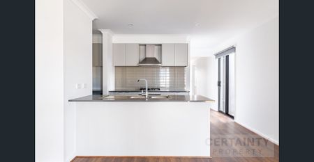 Modern Four-Bedroom Family Home in Strathtulloh – Perfect for Convenience and Comfort! - Photo 3