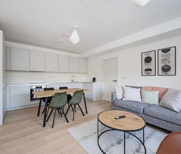 2 bedroom flat to rent - Photo 2