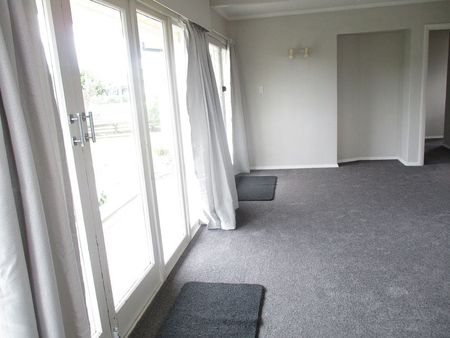 Charming 4BR Home close to CBD - Photo 5