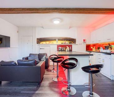 4 bedroom detached house to rent - Photo 1