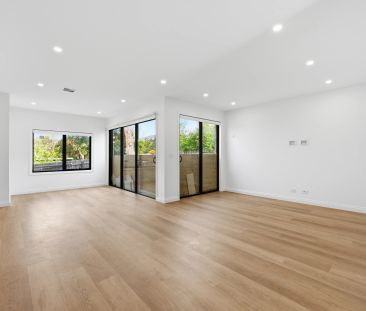 The Brand New Luxury Family Home You've Been Waiting For - Photo 2