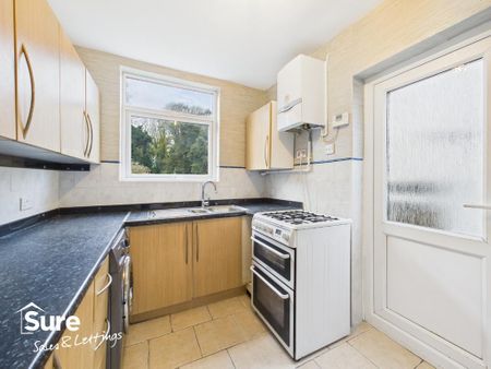 3 bedroom semi-detached house to rent - Photo 2