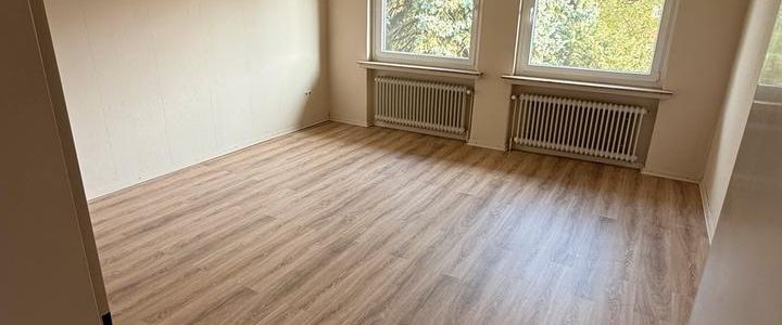 Sonnig & Toplage: 2-Zimmer-Wohnung mit Südterrasse - Photo 1