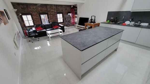 Room in a Shared Flat, Argus Lofts, BN1 - Photo 1