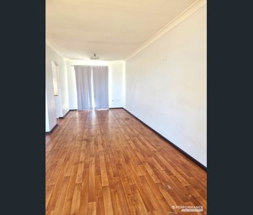 20 Glenbawn Drive, South Lake, WA 6164 - Photo 6