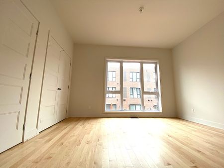 1042 Rue Jacqueline Sicotte Montréal (LaSalle), QC H8N - Photo 2