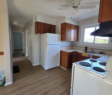 For Lease - 264 Vansitmart Avenue, Hamilton, Ontario - Photo 2