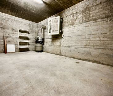 Top floor flat with stunning open views of the lake - Foto 2