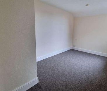 North Marine Road, YO12 - Photo 6