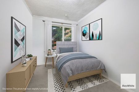 Spacious Two Bedroom Apartment Located for Lifestyle - Photo 3