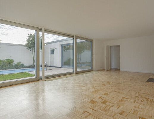 Ruhiges Wohnen mit Kamin in zentraler Lage - Foto 1