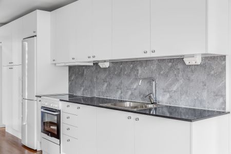 Lomvägen, Sollentuna - Photo 2