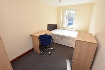 7 bedroom house to rent - Photo 4