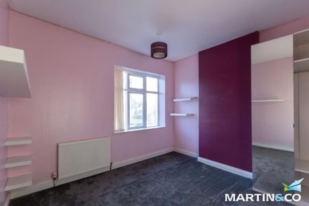 3 bedroom end of terrace house to rent - Photo 4