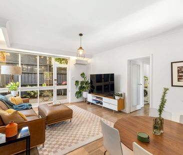 Spacious, Stylish & Superbly Located Ground-Floor Apartment - FURNI... - Photo 3