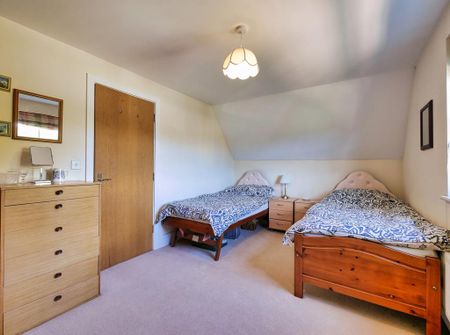 3 bedroom terraced house to rent - Photo 5