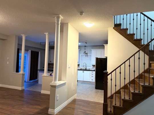 For Lease - 1417 Sheldon Street Unit# MAIN, Innisfil, Ontario - Photo 1